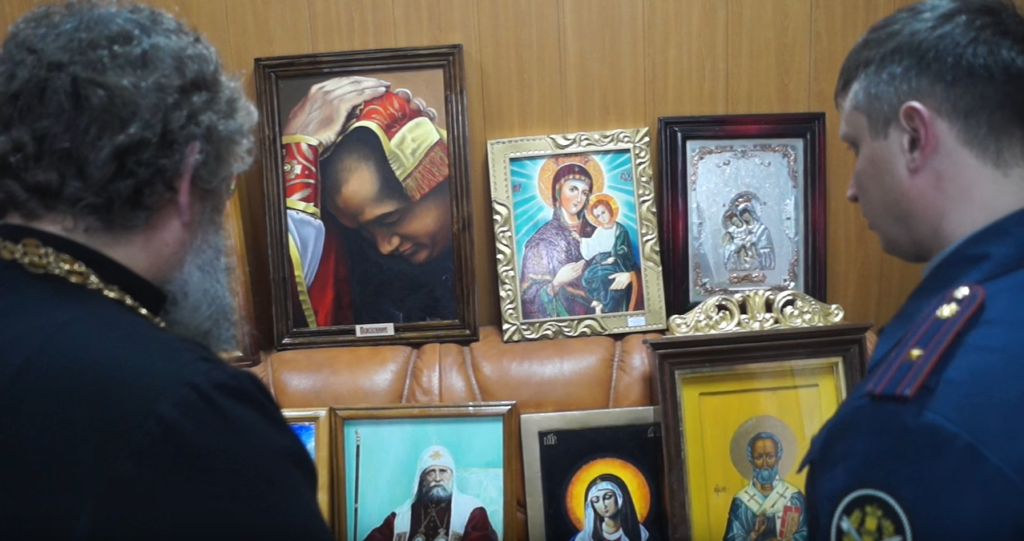 В свердловских колониях прошел конкурс православной живописи